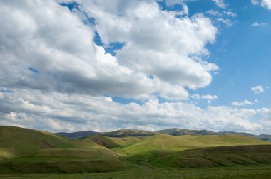 dağ, dağ, tepe. Kazakistan. Tien Shan. Takma Yaylası