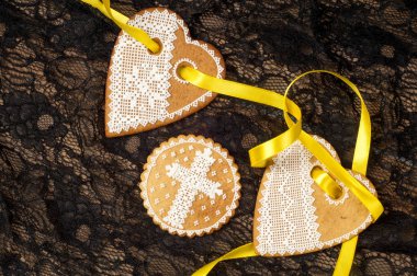 Paskalya kurabiyeleri. Bisküvi, çerez, fal kurabiyesi, tereyağlı kurabiye