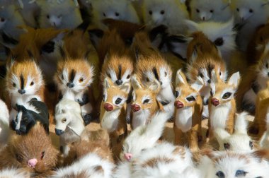 Makaleler yapay kürk ürünleri. küçük hayvanlar çeşitli