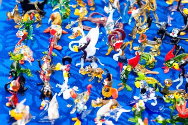 Doku, arka plan, desen. Camdan yapılmış oyuncaklar