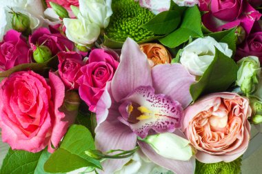 B Güzel buket çiçek büyük düğün töreni için hazır. 