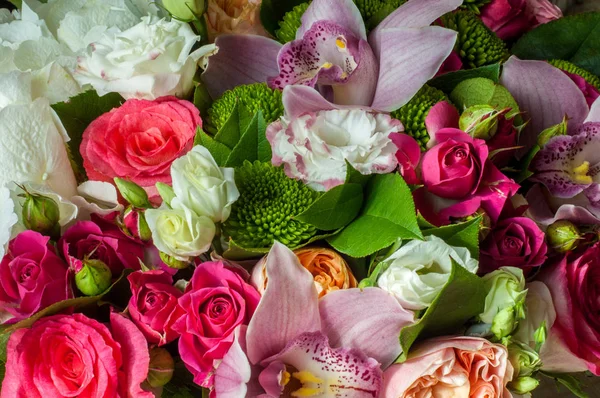 B Güzel buket çiçek büyük düğün töreni için hazır. 