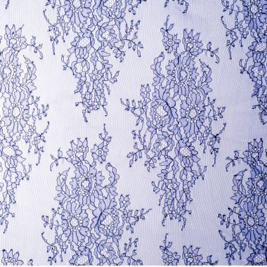 doku dantel. iyi bir açık kumaş, pamuk veya ipek, genellikle birini döngü, büküm veya desenleri iplik örgü tarafından yapılan ve özellikle hazır giyim süsleme için kullanılan.