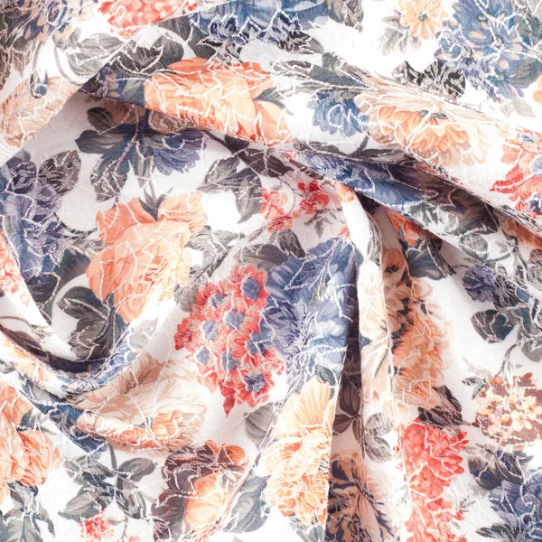 doku dantel. iyi bir açık kumaş, pamuk veya ipek, genellikle birini döngü, büküm veya desenleri iplik örgü tarafından yapılan ve özellikle hazır giyim süsleme için kullanılan.