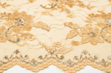 kumaş dantel. iyi bir açık kumaş, pamuk veya ipek, genellikle birini döngü, büküm veya desenleri iplik örgü tarafından yapılan ve özellikle hazır giyim süsleme için kullanılan