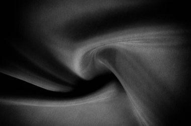 Yumuşak odak kumaş ipek siyah. Bu siyah yıkanmış ipek evinize götürün! Yıkanmış siyah renk yumuşak ve ipeksi bir koludur. İnce ve hafif, yumuşak siluetleri oluştururken göze çarpan bir sıvı örtüsü vardır.