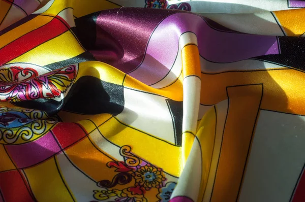 Doku, arka plan, desen. Kumaş ipek soyut desen. Varolan düşüncesinde ya da bir fikir olarak. Yün, pamuk veya benzer fiber yapılmış dokuma veya keçe kumaş.