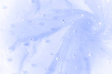 Boncuk ile işlemeli mavi, mavi şeffaf kumaş. Tasarımınız için mükemmel, bu son derece lüks malzeme sonraki özel proje için idealdir!