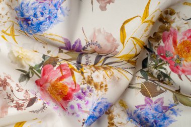 Doku, arka plan, desen. İpek kumaş. Doku pembe ve sarı çiçekler suluboya tekniği ile. Gül, papatya ve Mimoza ile duvar kağıtları. Tebrik kartı. İpek eşarp, şal. Tatil.