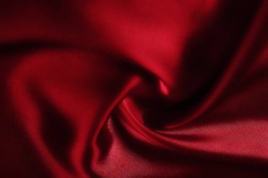 doku, desen. kumaş kırmızı ipek. Kırmızı ve kızartma bak. Lüks ipek ile yapılmış, top glitter hissetmek gerekir!