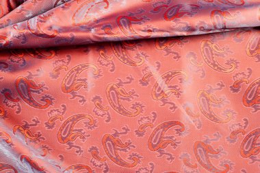 doku dantel. iyi bir açık kumaş, pamuk veya ipek, genellikle birini döngü, büküm veya desenleri iplik örgü tarafından yapılan ve özellikle hazır giyim süsleme için kullanılan.