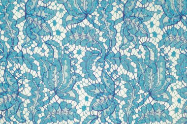 kumaş dantel. iyi bir açık kumaş, pamuk veya ipek, genellikle birini döngü, büküm veya desenleri iplik örgü tarafından yapılan ve özellikle hazır giyim süsleme için kullanılan