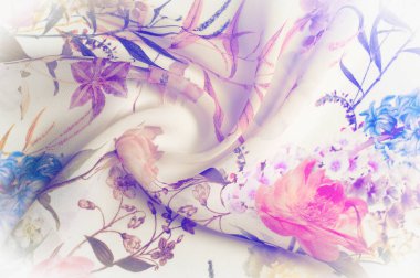 Doku, arka plan, desen. İpek kumaş. Doku pembe ve sarı çiçekler suluboya tekniği ile. Gül, papatya ve Mimoza ile duvar kağıtları. Tebrik kartı. İpek eşarp, şal. Tatil.