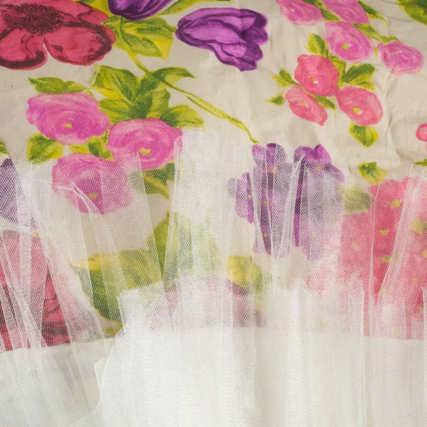 Robe Boule Blanche Aux Roses Rouges Tissu Textile Tissu Matériau — Photo