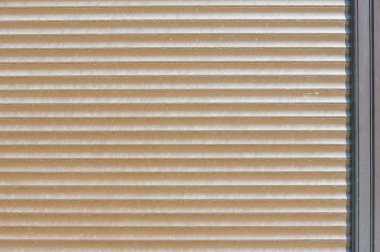 Arka plan deseni, doku. Koruyucu güneşlik - metal, dış, dış. Kapalı güneşlikler için kullanma içinde belgili tanımlık geçmiş. Roller kepenkler, pancurlar