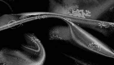 Doku, Paisley baskılı siyah ipek şifon kumaş. Muhteşem 