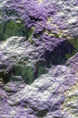 Granit taş mavi boya boyalı. Katı kaya parçaları veya katı 