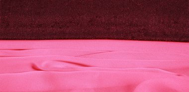 doku arka plan deseni. Ince bir mat ile kırmızı ipek kumaş 