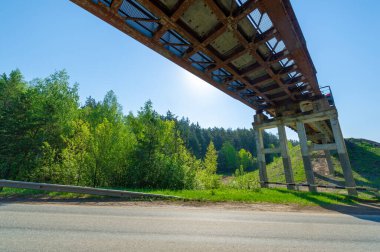  Demiryolu, demiryolu, yol, yükseltilmiş, yol üzerindeki köprü