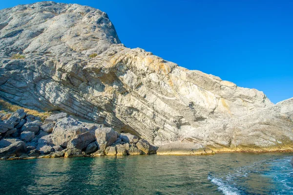 风景摄影 悬在海面上的高山 克里米亚半岛 — 图库照片