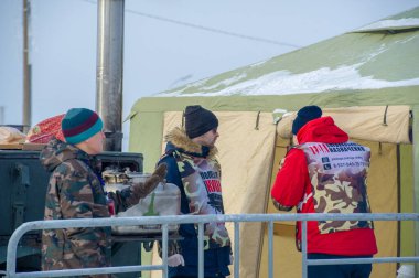 Kış manzarası, faşist işgalciler Naberezhnye Chelny Tatarstan Rusya ile Büyük Vatanseverlik Savaşı 'nın askeri operasyonlarının yeniden yapılandırılması. 16, 02, 2020