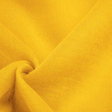 Doku. İpek sarı mat renginin arkaplan kumaşı (boya veya yüzey) sönük ve düzdür, parlaklığı yoktur.