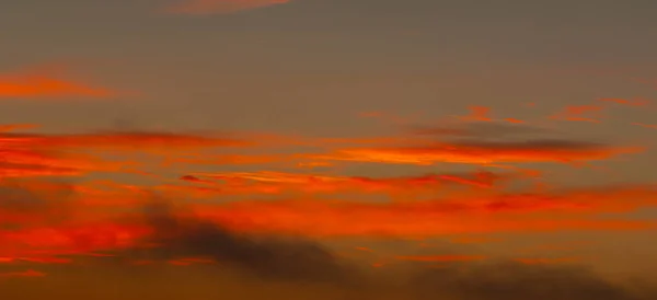 Foto Del Cielo Con Nubes Amaneceres Puestas Sol Tonos Naranja — Foto de Stock