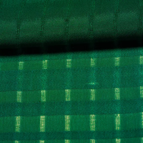 简单的绿色面料与线条 线的提取所形成的线 — 图库照片