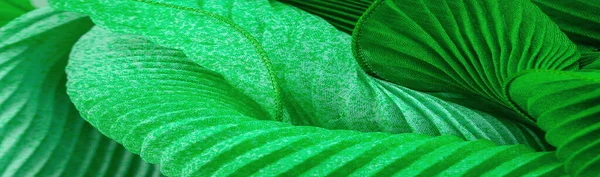 ウェブ テクスチャ グリーンエメラルド色の布 起伏のあるリップル波 — ストック写真