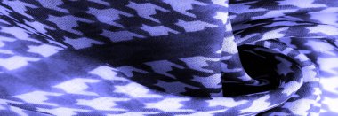 Doku, kumaş, doku. Geometrik baskılı canlı renklerde narin mavi ipek şifon. Şaşırtıcı derecede hafif, pürüzsüz, dokunmatik kumaşa kumlu. En seçkin malzemelerden biri..