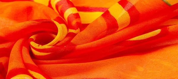 Textur Silke Tyg Röd Bakgrund Med Målade Gula Blommor Tyg — Stockfoto