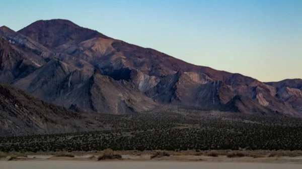 Paisaje del valle de la muerte en el parque nacional del atardecer —  Fotos de Stock