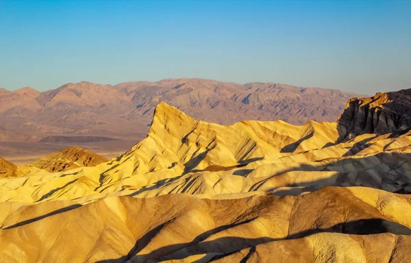 Zabriskie point je součástí amargosa range východně od death valley se nachází v národním parku death valley v Kalifornii — Stock fotografie