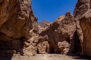 Ölüm Vadisi Milli park california köprüsünde güzel doğal taş kemer