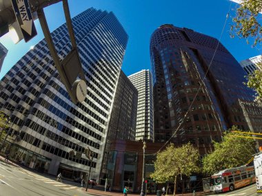 San Francisco, Abd - 24 Eylül 2019, finansal iş bölgesi, San Francisco, Kaliforniya'nın merkezinde modern gökdelenler, balıkgözü görünümü. Konsept, Amerikan rüyası.