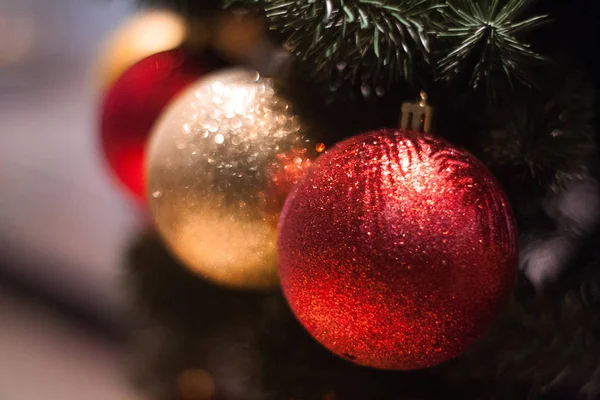 Dekoration Weihnachtsbaum Weihnachtsschmuck Weihnachtsspielzeug Nahaufnahme Neujahr — Stockfoto