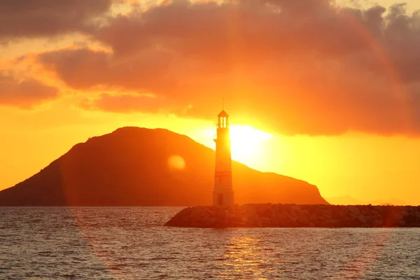 Deniz kenti Turgutreis ve muhteşem gün batımları