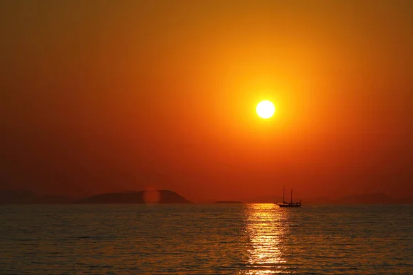 Turgutreis Meer Und Spektakuläre Sonnenuntergänge — Stockfoto