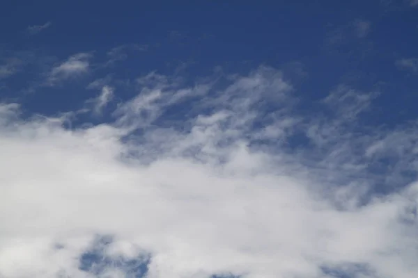 Vasto Céu Azul Nuvens Céu Fundo Céu Azul Com Nuvens — Fotografia de Stock