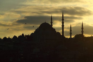 Müslüman şehir istanbul silueti ile Ramazan zamanı