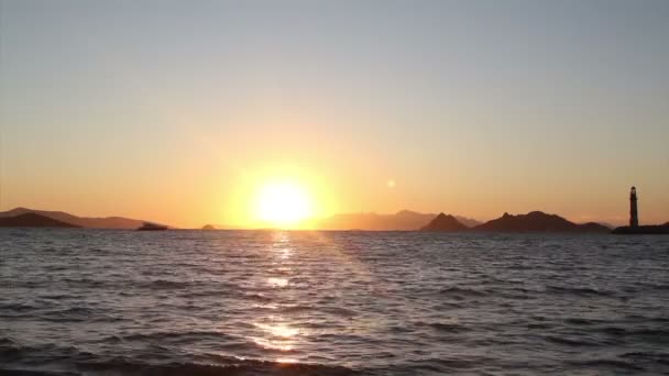 海滨城市图尔古特里斯和壮观的日落 — 图库视频影像