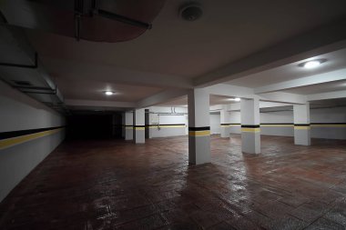 Yeni Otopark iç, endüstriyel bina, Boş yeraltı otopark arka plan.