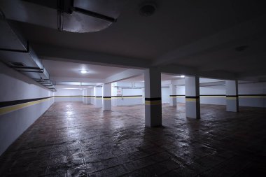 Yeni Otopark iç, endüstriyel bina, Boş yeraltı otopark arka plan.