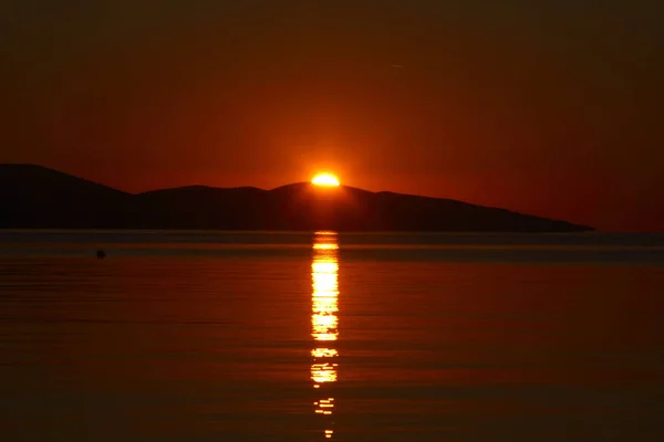 Seelandschaft Bei Sonnenuntergang Leuchtturm Der Küste Turgutreis Meer Und Spektakuläre — Stockfoto