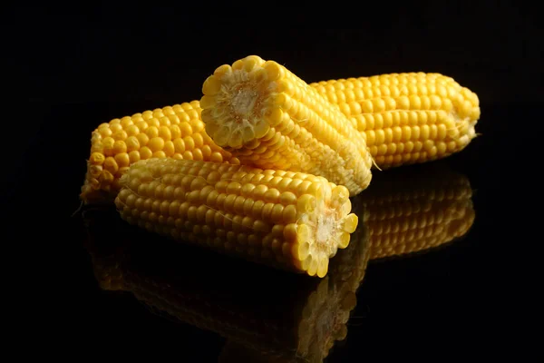 Fresh Yellow Sweet Corn Black Color Background Copy Space — Stock Photo, Image