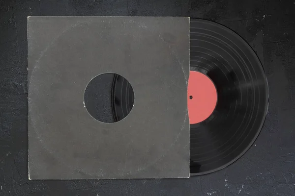 Starý Černý Papírový Obal Vinyl Záznam Izolované Černém Pozadí — Stock fotografie