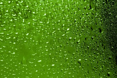 cam üzerinde yağmur damlaları, kondens