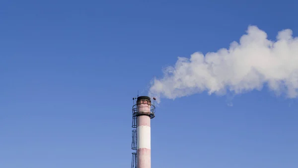 Leidingen Waarvan Rook Milieuvervuiling Ecologie Achtergrond — Stockfoto