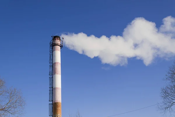 Tuberías Las Que Hay Humo Contaminación Ambiental Ecología Fondo —  Fotos de Stock