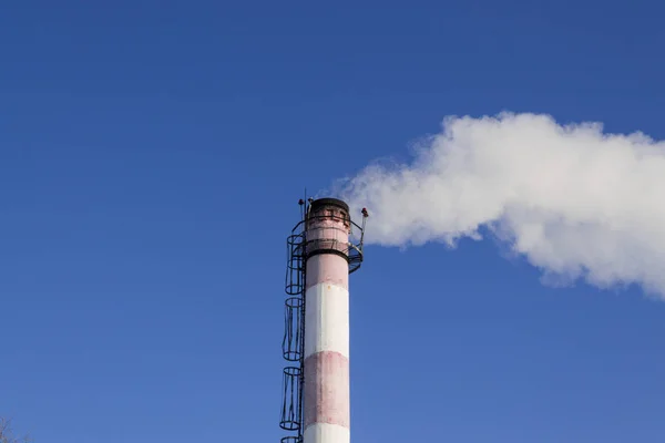 Tuberías Las Que Hay Humo Contaminación Ambiental Ecología Fondo —  Fotos de Stock